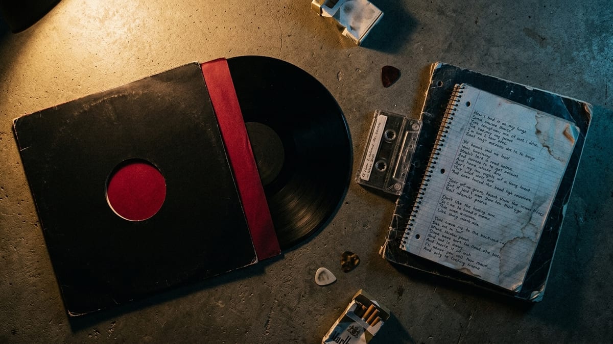 Illaflo Records featured release — album art in low crimson light